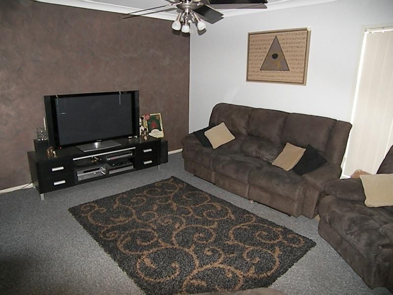 1 Ashwood Place, Horsley NSW 2530