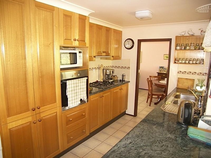 83 Bright Parade, Dapto NSW 2530