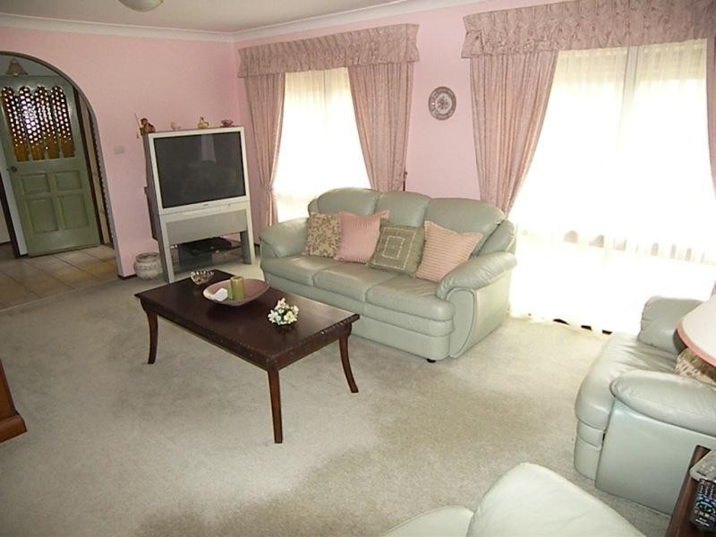 83 Bright Parade, Dapto NSW 2530