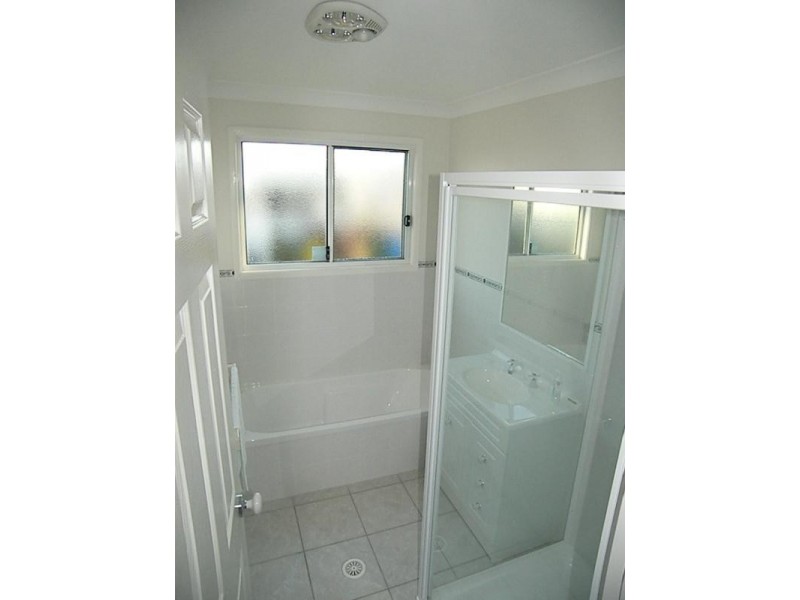 121 Third Avenue, Warilla NSW 2528