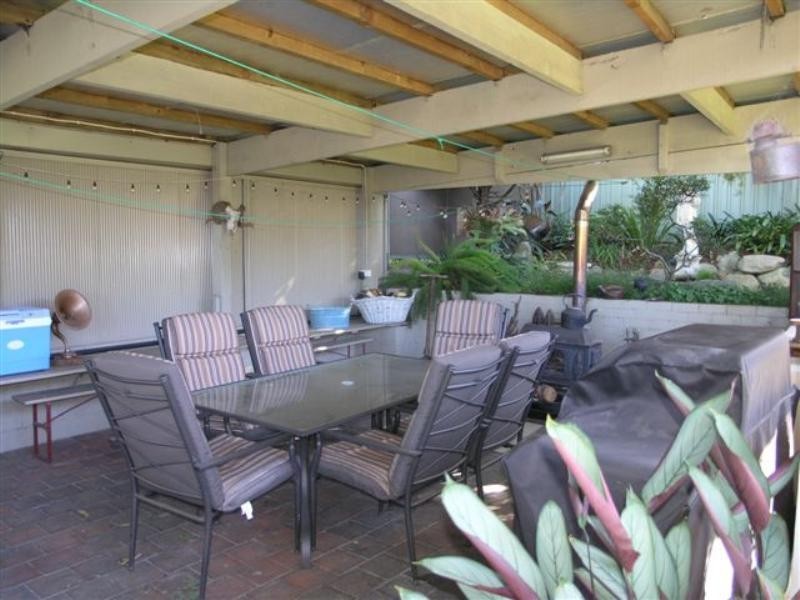 14 Fairloch Avenue, Farmborough Heights NSW 2526