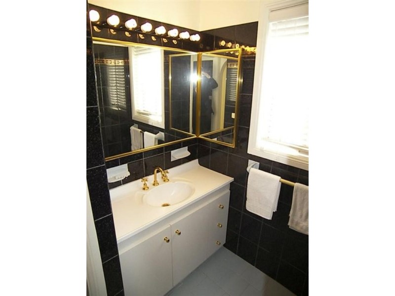 4 O’Denpa Road, Cordeaux Heights NSW 2526