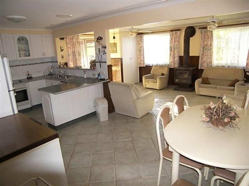 26 Rutledge Avenue, Dapto NSW 2530