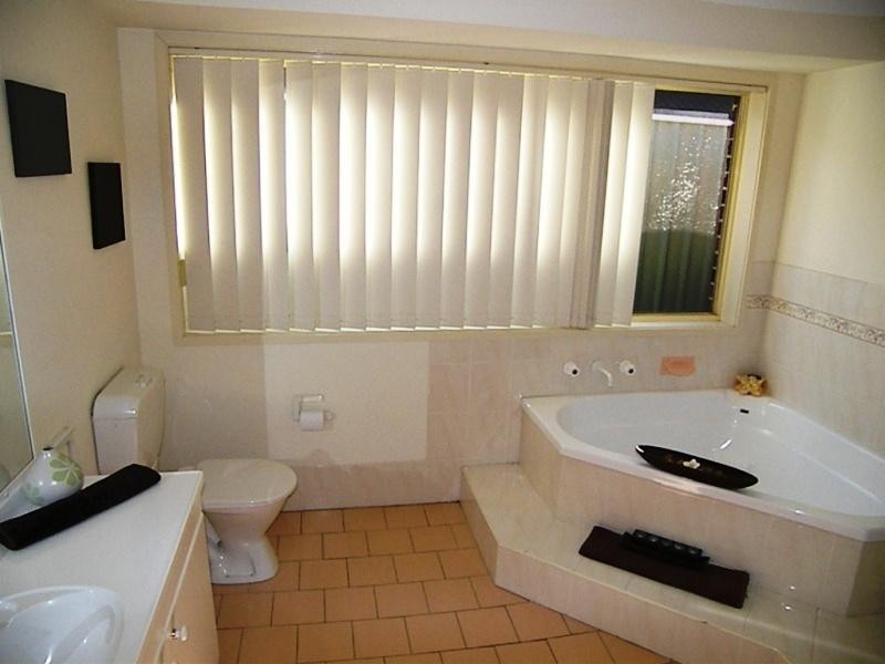 16 Gloucester Circuit, Albion Park NSW 2527