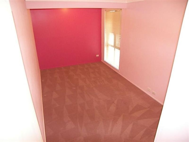 8 Shell Place, Dapto NSW 2530