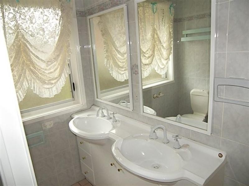 8 Shell Place, Dapto NSW 2530