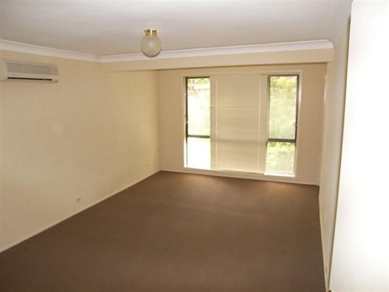 8 Shell Place, Dapto NSW 2530