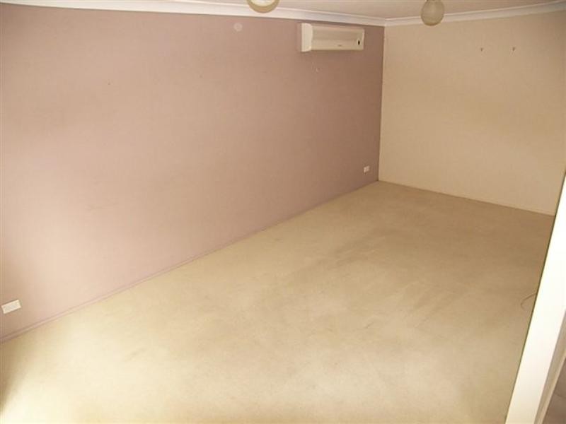 8 Shell Place, Dapto NSW 2530