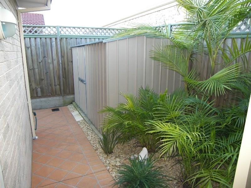 12 Delmont Place, Kanahooka NSW 2530
