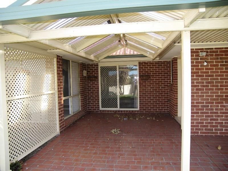 5 Galway Court, Horsley NSW 2530