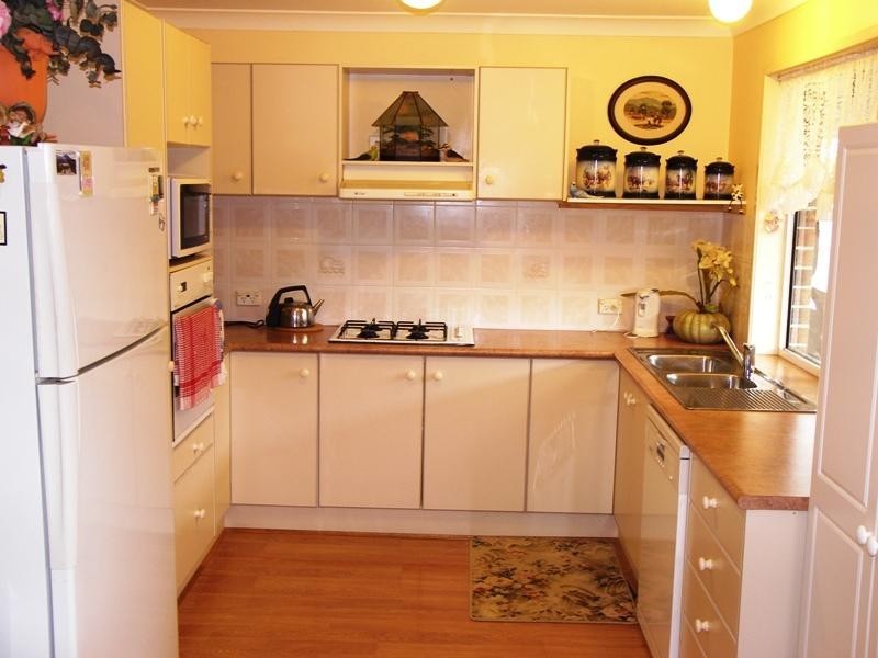 37 Jenail Place, Horsley NSW 2530