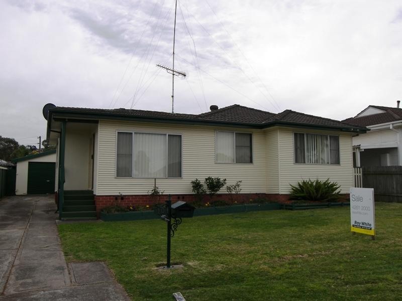 10 Rogers Avenue, Kanahooka NSW 2530