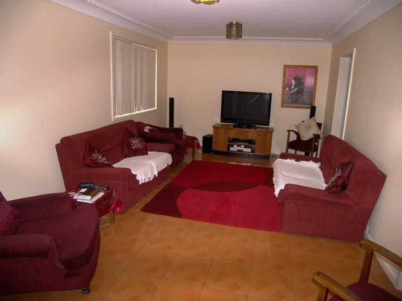 10 Rogers Avenue, Kanahooka NSW 2530