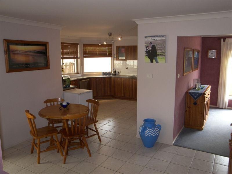 4 Ashbury Avenue, Horsley NSW 2530