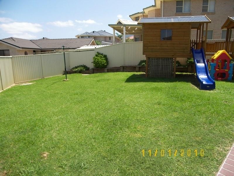4 Ashbury Avenue, Horsley NSW 2530