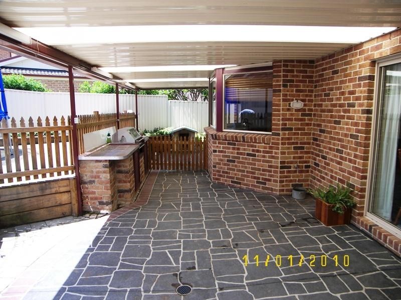 4 Ashbury Avenue, Horsley NSW 2530