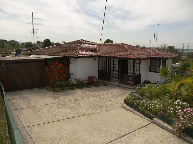 12 Weemala Crescent, Koonawarra NSW 2530