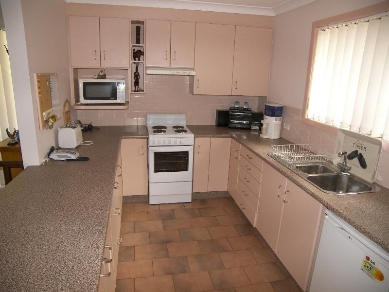 12 Weemala Crescent, Koonawarra NSW 2530