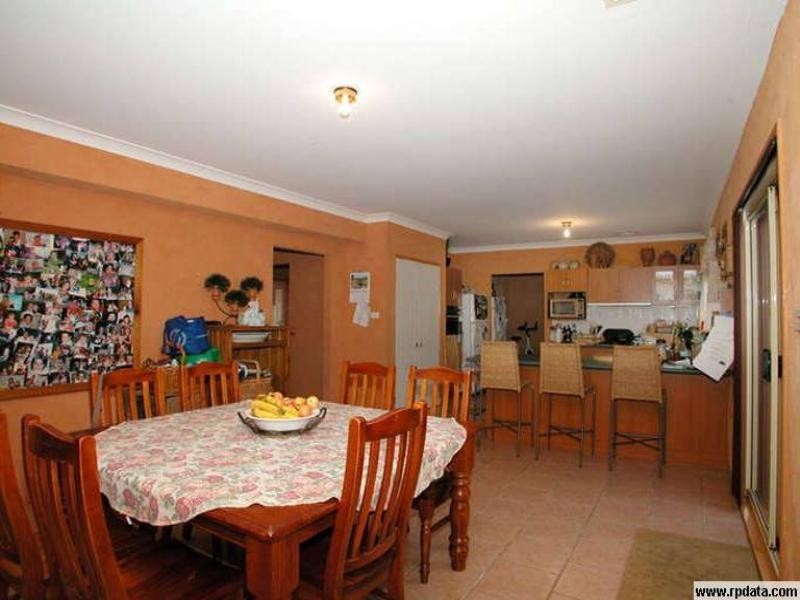 19 Reed Park Place, Horsley NSW 2530