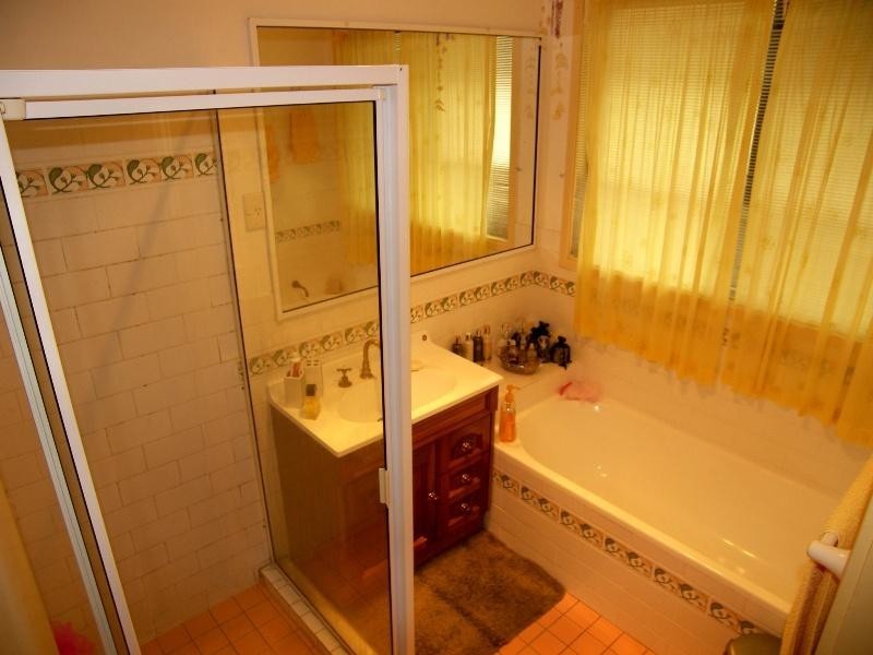 8 Manuka Avenue, Dapto NSW 2530