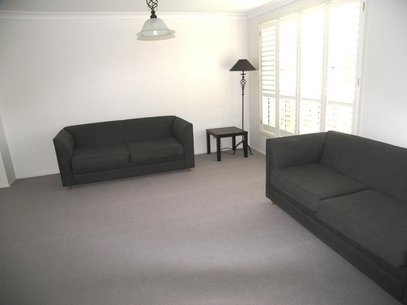 16 Cachia Blvde, Horsley NSW 2530