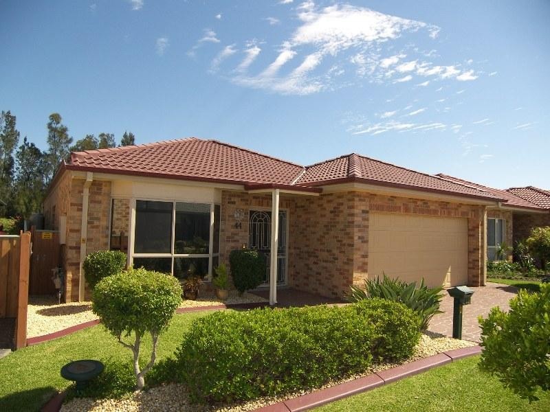 44 Delmont Place, Kanahooka NSW 2530
