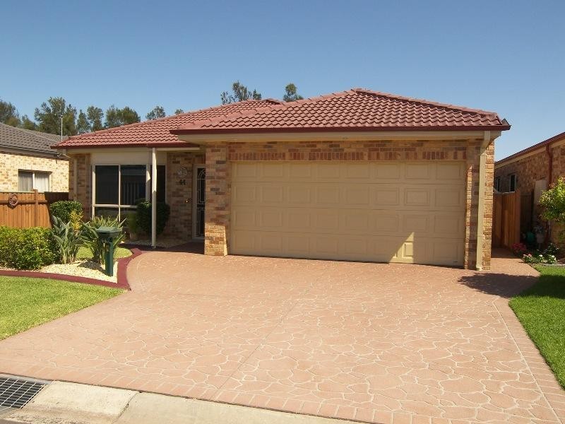 44 Delmont Place, Kanahooka NSW 2530