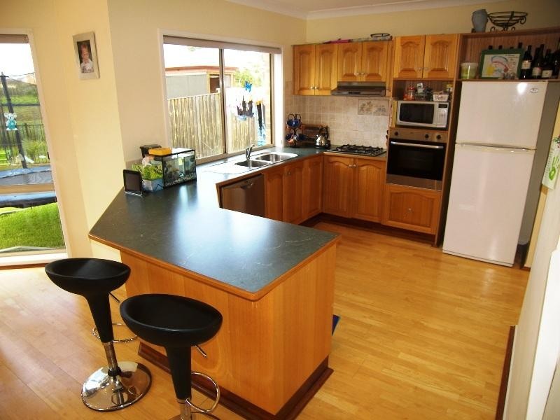 27 Ashwood Place, Horsley NSW 2530