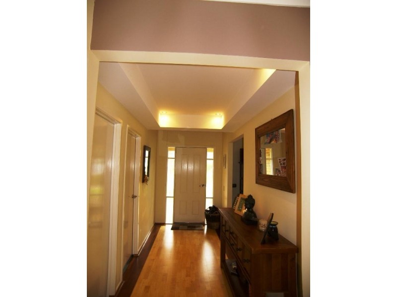 27 Ashwood Place, Horsley NSW 2530