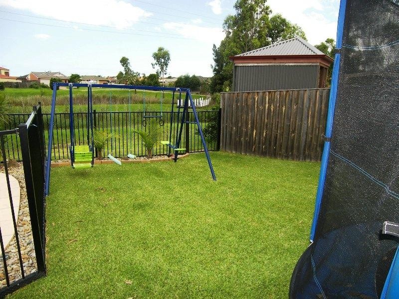 27 Ashwood Place, Horsley NSW 2530