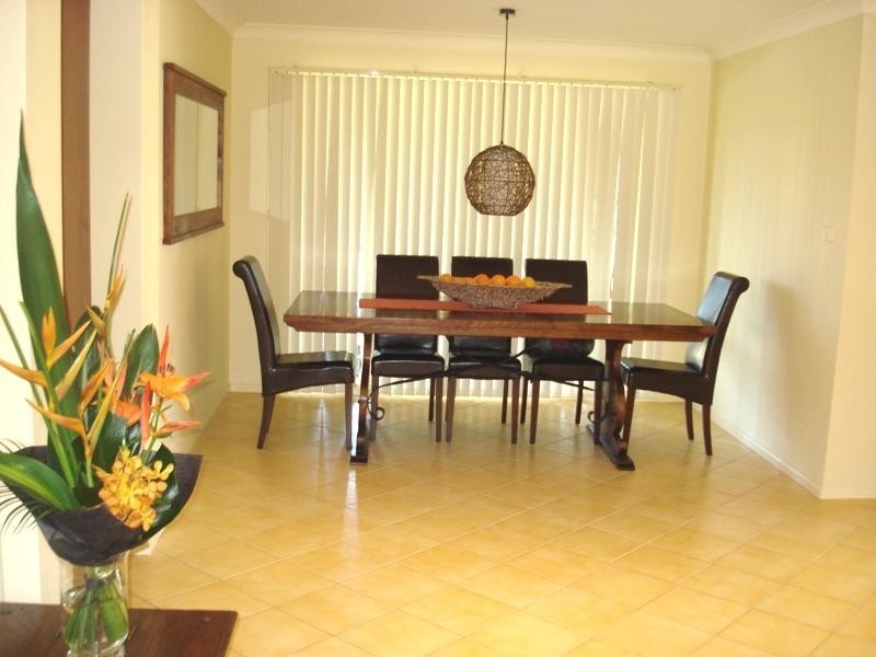 11 Woodside Drive, Horsley NSW 2530