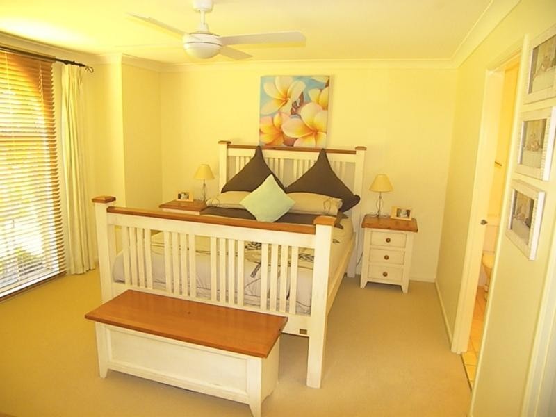 11 Woodside Drive, Horsley NSW 2530