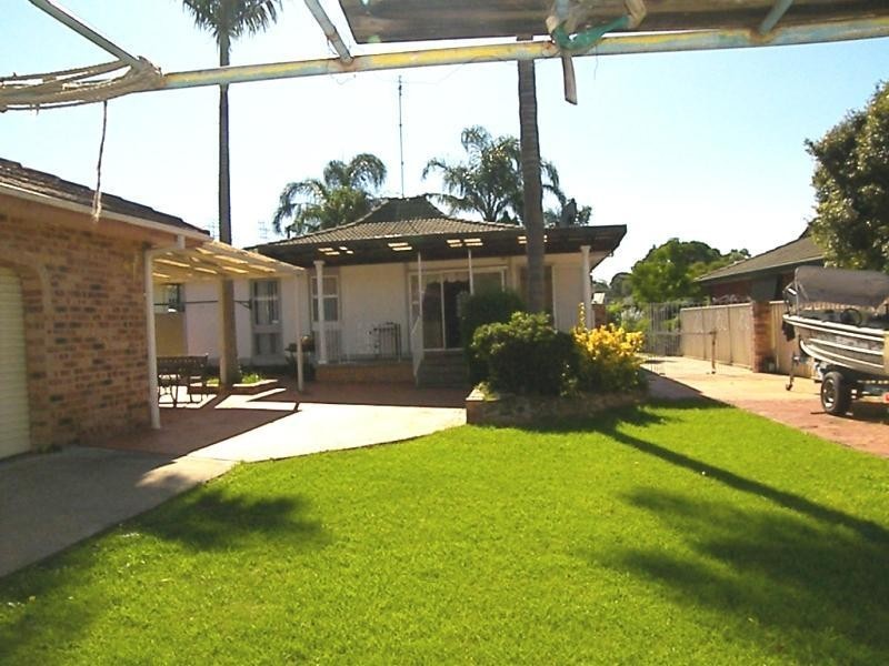8 Kyeema Avenue, Dapto NSW 2530