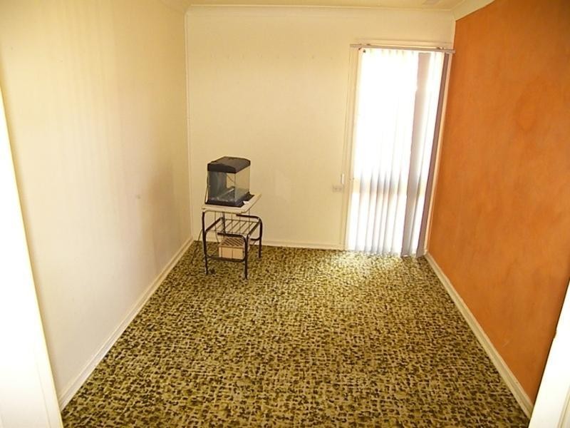 8 Kyeema Avenue, Dapto NSW 2530