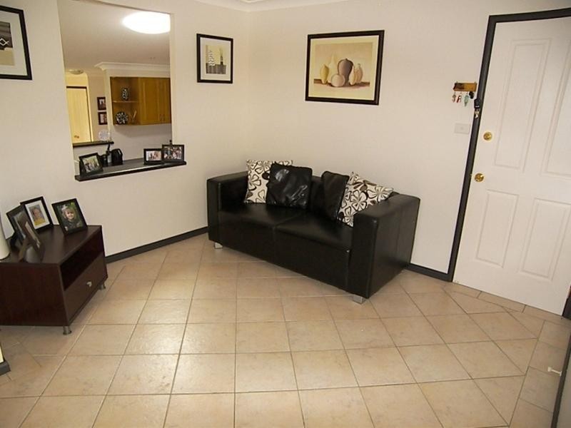 4 Mundoonen Crescent, Horsley NSW 2530