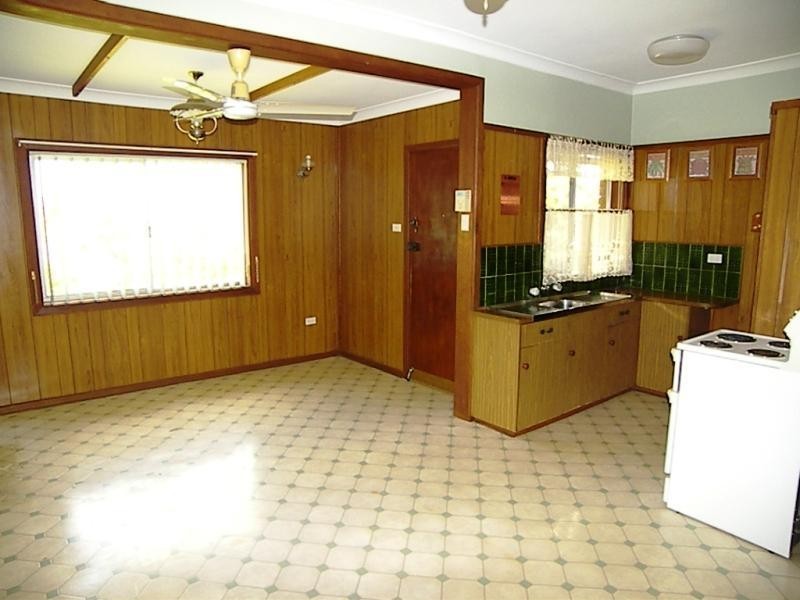 51 Jenkins Street, Unanderra NSW 2526