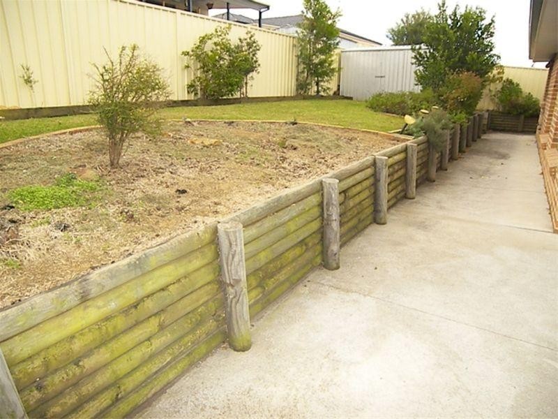 13 Woodside Circuit, Horsley NSW 2530