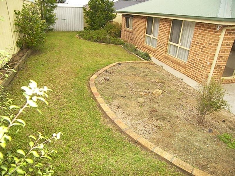 13 Woodside Circuit, Horsley NSW 2530