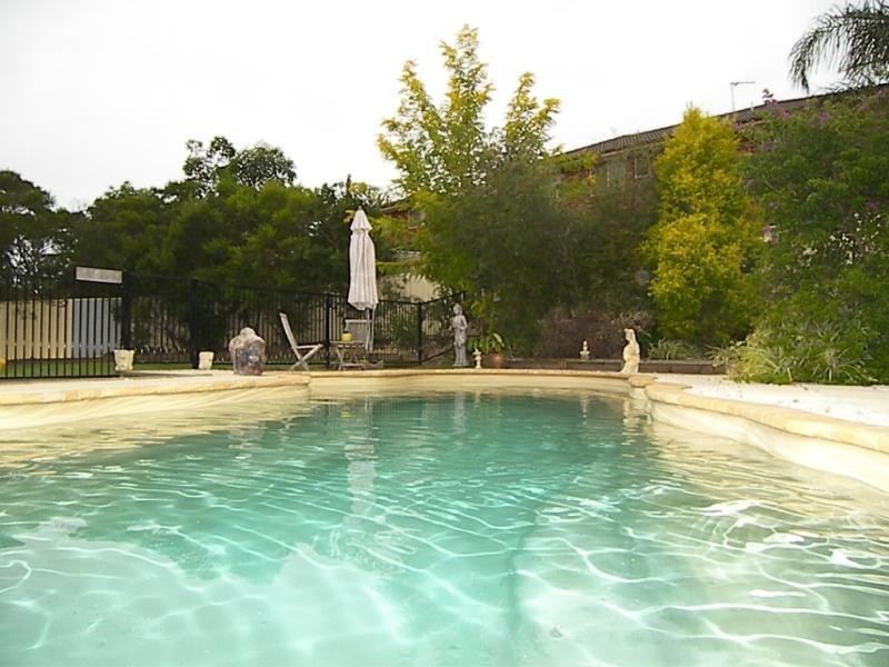 11 Benares Court, Horsley NSW 2530