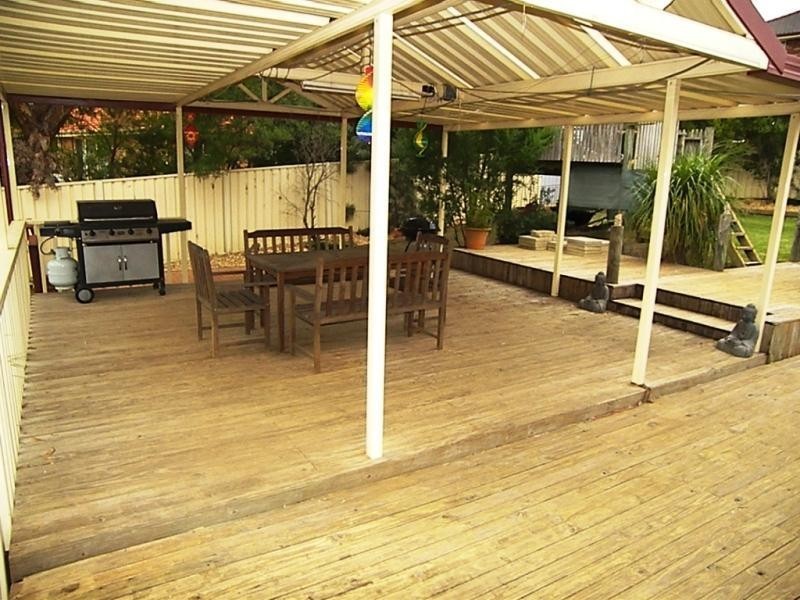 11 Benares Court, Horsley NSW 2530