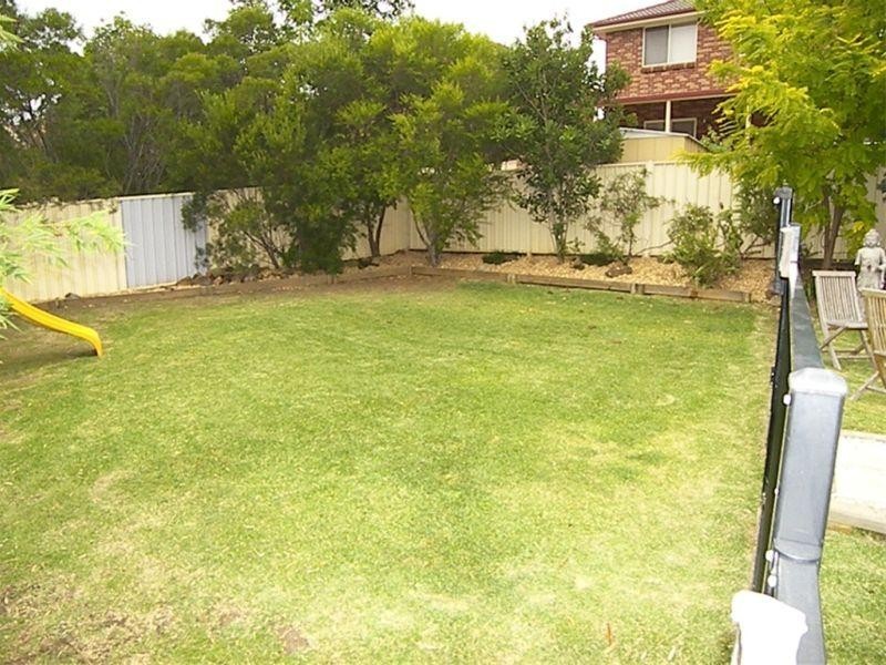 11 Benares Court, Horsley NSW 2530