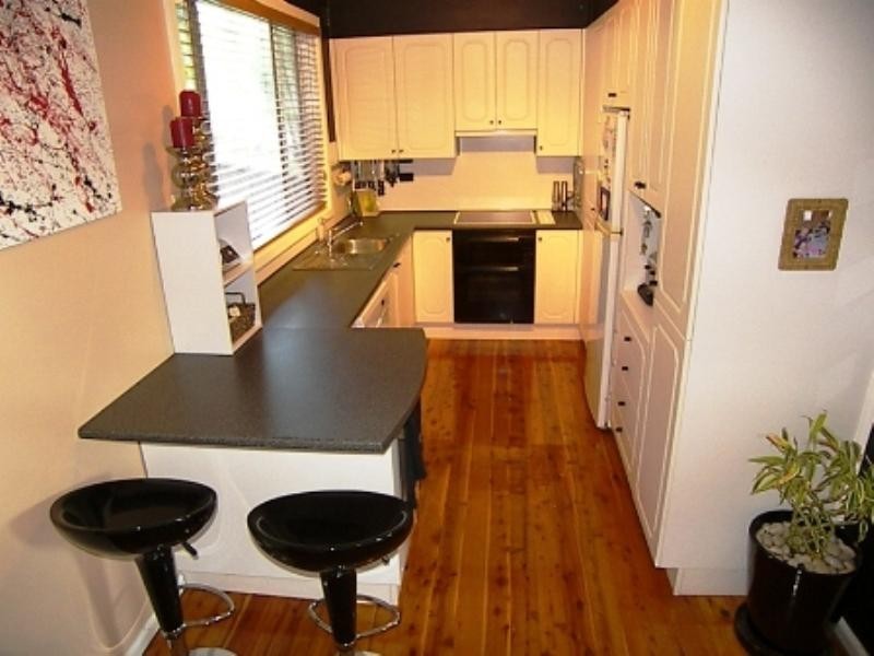 70 Beverley Avenue,, Unanderra NSW 2526