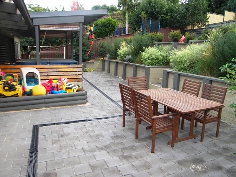 70 Beverley Avenue,, Unanderra NSW 2526