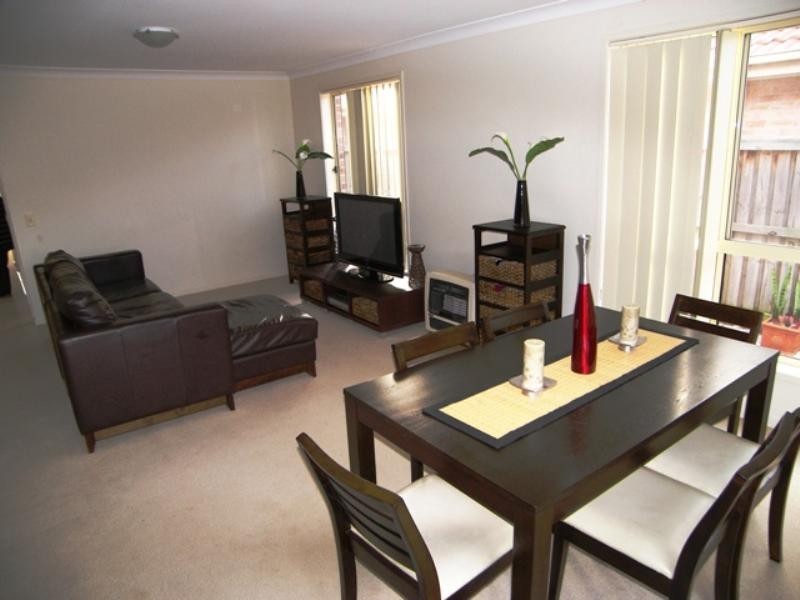3 Foxwood Place, Horsley NSW 2530