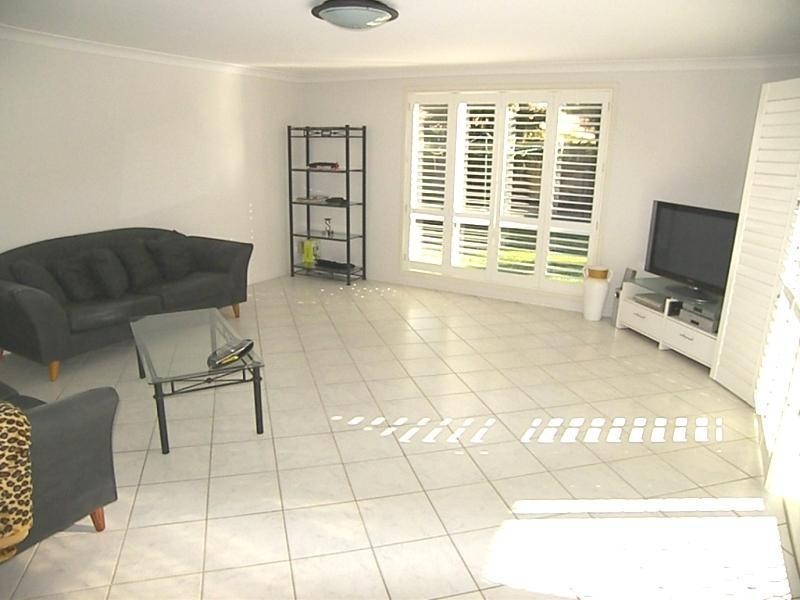 16 Cachia Blvde, Horsley NSW 2530