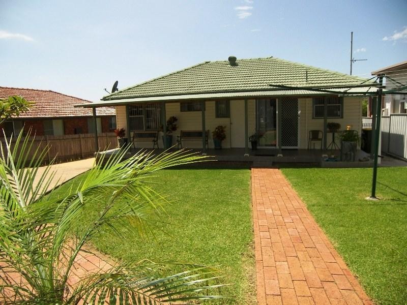 32 Kundle Street, Dapto NSW 2530