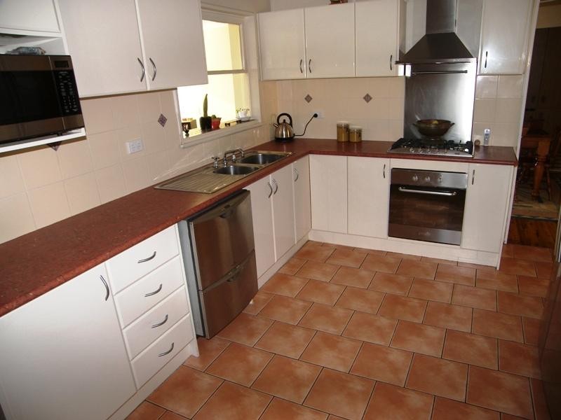 10 Coolabah Road, Dapto NSW 2530