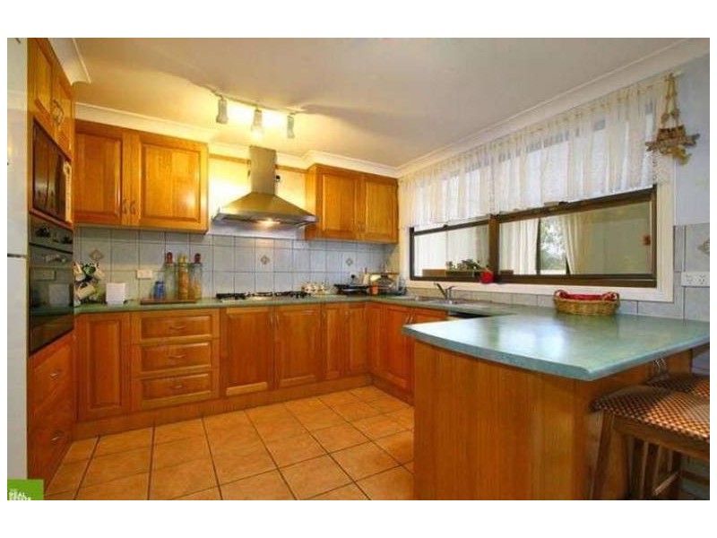 5 Sunlea Street, Dapto NSW 2530