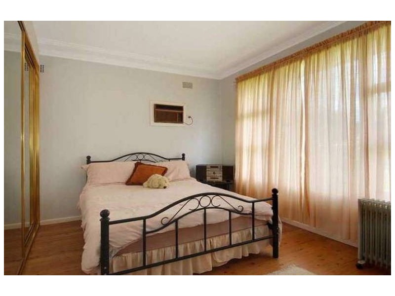 5 Sunlea Street, Dapto NSW 2530