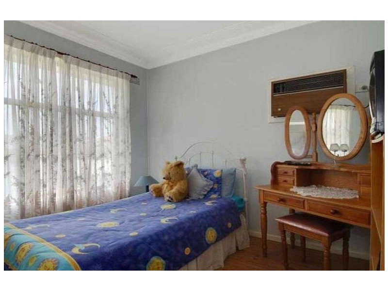 5 Sunlea Street, Dapto NSW 2530